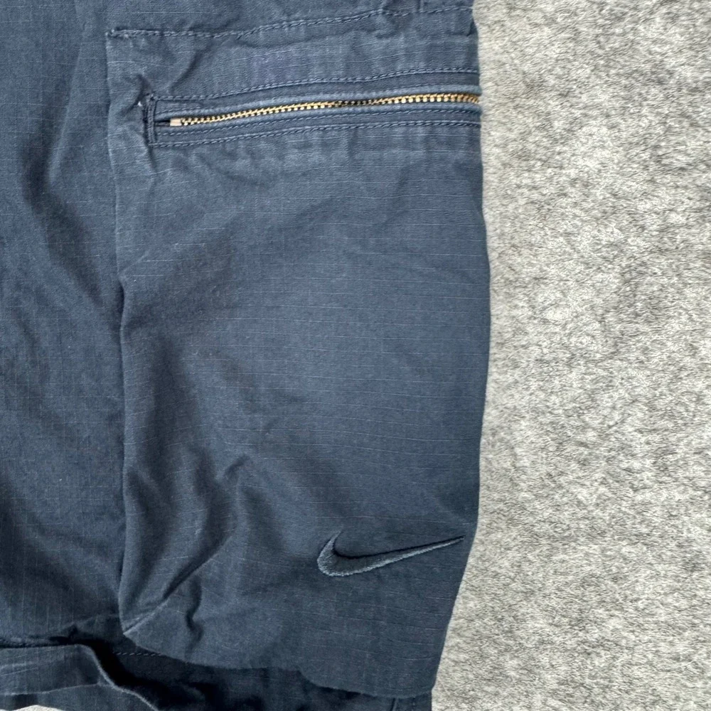 Nike Cargo Shorts‎ Navy Blue Cotton Blend Zip Pockets Men's Size 32